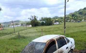 Incêndio destrói veículo em estrada de Morro da Fumaça