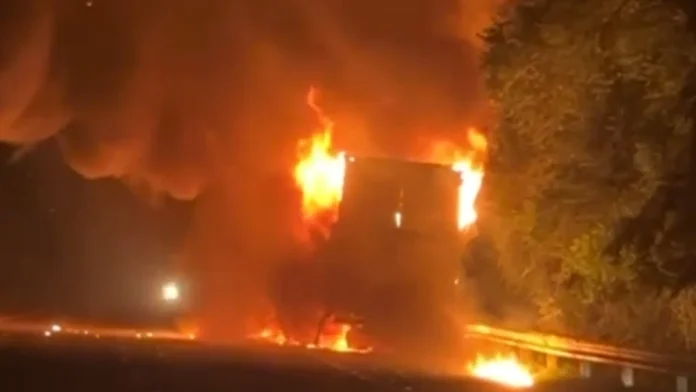 260226-INCENDIO-CAMINHAO-BR-101