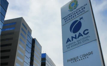 Anac vê concorrência como saída para baixar passagens Fachada da sede da Anac, órgão regulador que estuda novas medidas de abertura de mercado para incentivar a chegada de companhias aéreas de baixo custo ao Brasil.