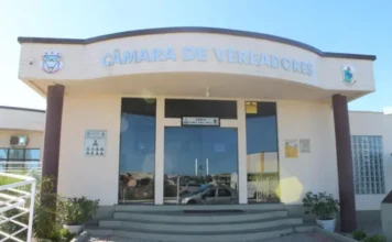 Arroio do Silva abre ano legislativo nesta terça-feira Fachada do prédio da Câmara de Vereadores de Balneário Arroio do Silva, local onde ocorrerá a sessão de abertura do ano legislativo de 2026 com a presença do prefeito.
