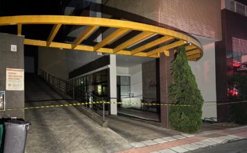 Incêndio atinge prédio e deixa moradores fora de casa