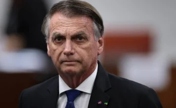 MP Militar pede perda de patentes de Bolsonaro e ex-comandantes