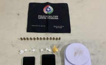 Dois homens são presos por tráfico e munição em Araranguá