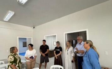 Prefeito apresenta projetos de Cocal do Sul à Unesc