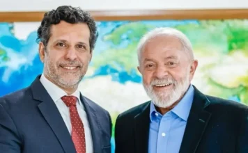 Lula anuncia Barchini como novo ministro da Educação