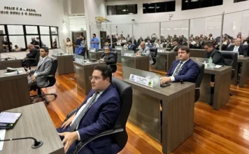 Araranguá pode ter casa de acolhimento para mulheres Sessão na Câmara de Vereadores de Araranguá