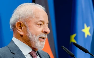 Lula se opõe a eventual invasão dos EUA em Cuba O presidente Lula discursa em Hannover, na Alemanha, reforçando sua oposição a uma eventual invasão de Cuba pelos Estados Unidos e defendendo a soberania nacional.