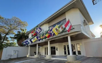 AMUREL abre edital para venda de dois imóveis