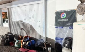 Mulher é presa com objetos furtados em Araranguá