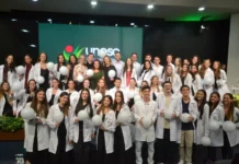 Cerimônia do Jaleco marca início da jornada na Medicina da Unesc