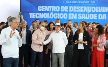 Fiocruz lança produção nacional de terapia contra o câncer
