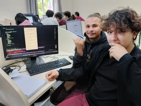 Alunos Rafael e Kauan desenvolvem sistema de pesquisa eleitoral no curso t&eacute;cnico em Ararangu&aacute;