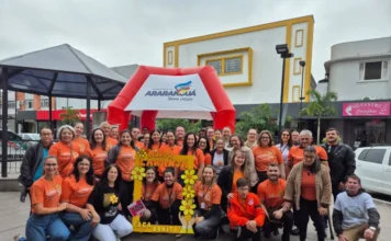 Araranguá realiza ação do Maio Laranja no Calçadão Ação do Maio Laranja em Araranguá reúne equipes da rede de proteção no Calçadão para conscientizar sobre abuso sexual infantil