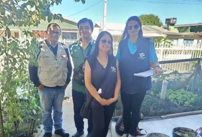 Arroio do Silva intensifica combate ao Aedes aegypti Agentes da Vigilância Epidemiológica de Balneário Arroio do Silva realizam ação de combate ao Aedes aegypti em área residencial