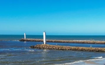 Audiência debate ampliação do Molhe Norte em Passo de Torres Molhe Norte da Barra do Rio Mampituba em Passo de Torres, estrutura ligada à segurança da navegação e à pesca local