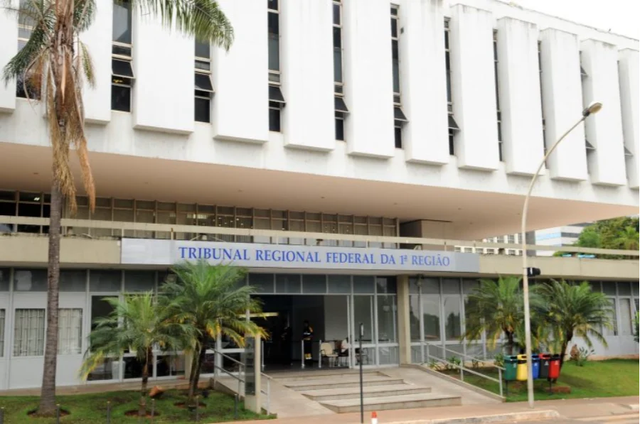 Fachada do Tribunal Regional Federal da 1ª Região, órgão que pode receber recursos de crédito suplementar no Orçamento de 2026.