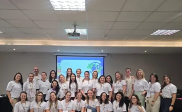 Curso capacitará servidores da saúde em Urussanga Profissionais da saúde de Urussanga participam de capacitação sobre Atenção Primária, doenças crônicas e pré-natal