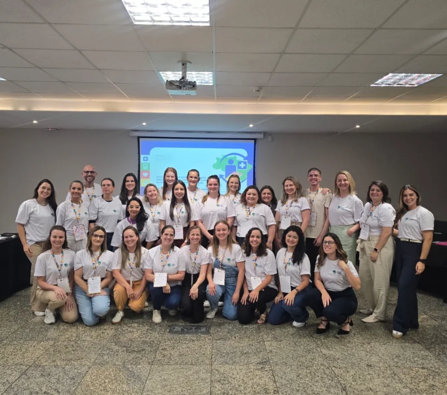 Curso capacitará servidores da saúde em Urussanga Profissionais da saúde de Urussanga participam de capacitação sobre Atenção Primária, doenças crônicas e pré-natal