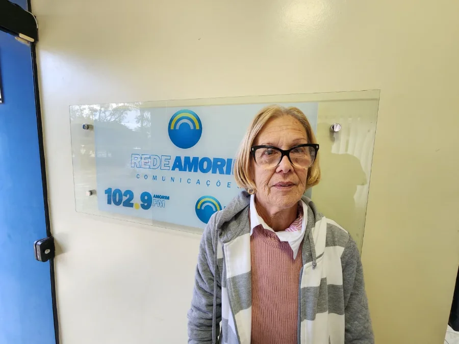 Diarista oferece serviços de limpeza geral Diarista de 72 anos busca trabalho com serviços de limpeza geral em casas, lojas e consultórios
