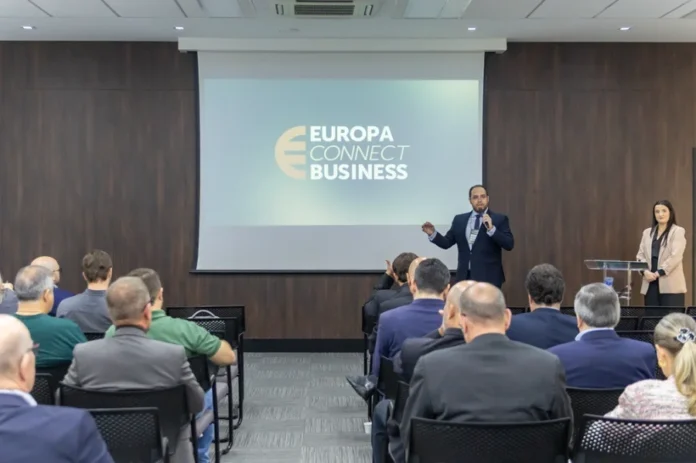 Evento orienta empresas de SC sobre mercado europeu Europa Connect Business reúne empresários e especialistas na FACISC, em Florianópolis, para debater internacionalização de empresas catarinenses no mercado europeu.