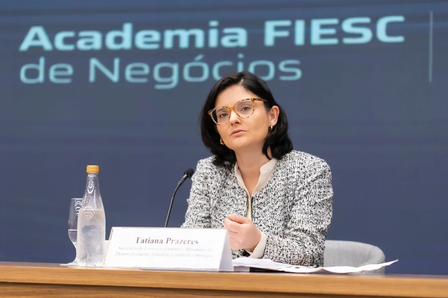 Tatiana Prazeres participa de evento na Academia FIESC de Negócios sobre acordo Mercosul-União Europeia em Santa Catarina