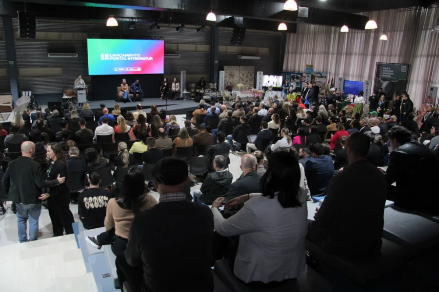 Lançamento da plataforma Integratur reúne autoridades, empreendedores e representantes do turismo regional no Centro de Inovação Criciúma