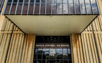 Mercado eleva previsão da inflação para 2026 pela 9ª vez Fachada do Banco Central do Brasil, em Brasília, relacionada ao Relatório Focus e à projeção de inflação para 2026.
