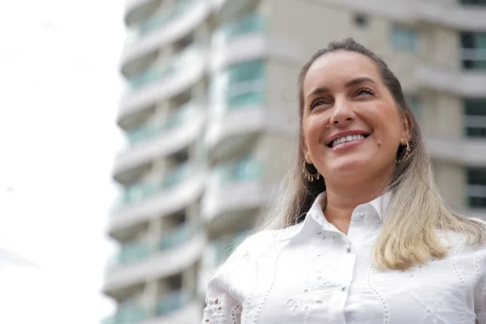 Pronampe Mulher recebe 238 pedidos em Santa Catarina Empreendedora catarinense representa o Pronampe Mulher, linha de crédito do Badesc para empresas lideradas por mulheres em Santa Catarina