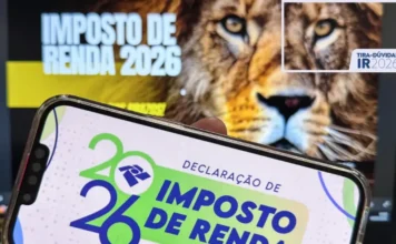 Quase 60% ainda não entregaram declaração do IR em 2026 Tela de celular com declaração do Imposto de Renda 2026 diante de imagem do leão da Receita Federal