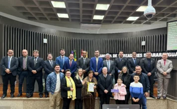 Rodovia de Hercílio Luz terá nome de Valter Dolvino Garcia Familiares de Valter Dolvino Garcia acompanham homenagem na Câmara de Vereadores de Araranguá após aprovação de projeto que denomina rodovia em Hercílio Luz.