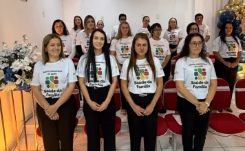 Santa Rosa do Sul forma agentes técnicos em saúde Agentes comunitárias de saúde e agente de endemias durante formatura técnica em Santa Rosa do Sul