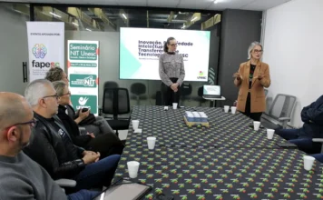 Unesc debate inovação e transferência tecnológica no CRIO Seminário do NIT da Unesc debate inovação, propriedade intelectual e transferência tecnológica no CRIO, em Criciúma