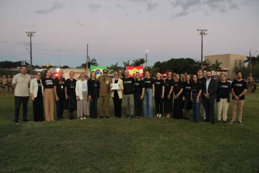 Equipe da Unesc recebe homenagem da Polícia Militar de Santa Catarina por projeto da nova sede em Criciúma