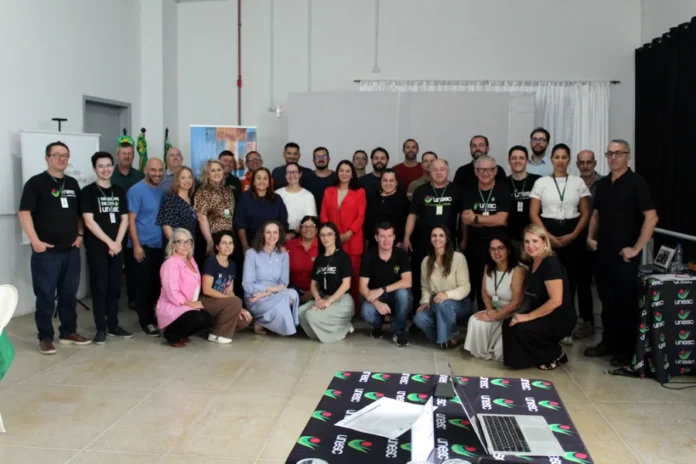 Unesc reúne lideranças para planejar futuro de Sombrio Workshop da Unesc em Sombrio reúne lideranças municipais, professores e representantes de instituições para discutir o desenvolvimento socioeconômico