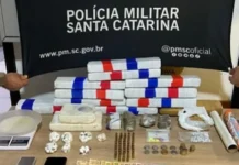 Mulher é presa com drogas e munições em Passo de Torres