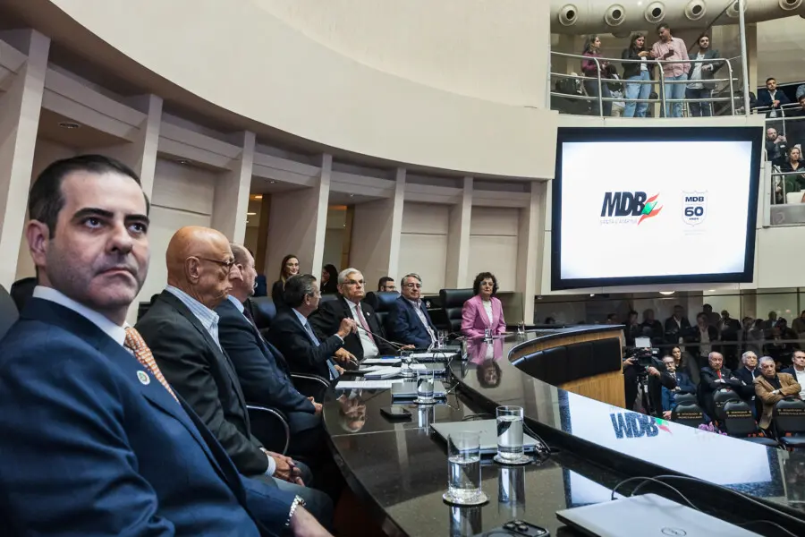 2026-06-01_S-ESPECIAL_60-ANOS-MDB_BC-1-900x600
