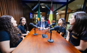 Estudantes de Praia Grande vivenciam cidadania em visita à Alesc
