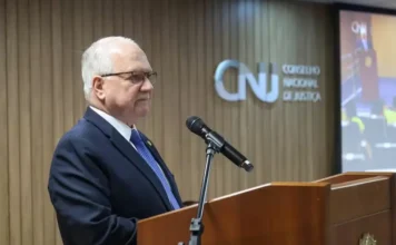 CNJ adia votação sobre punição a magistrados