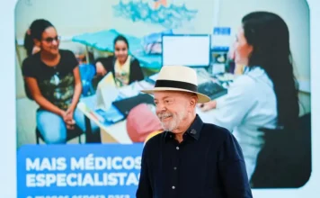 Lula atribui pressão dos EUA sobre Pix à família Bolsonaro