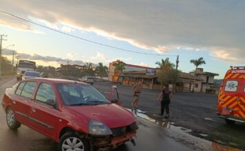 Mulher fica ferida após colisão frontal em Morro da Fumaça
