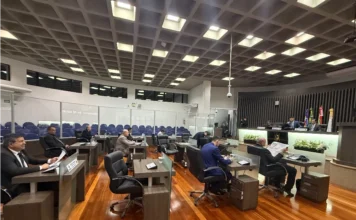 Araranguá terá programa de esporte e inclusão social Vereadores participam da 28ª sessão ordinária da Câmara de Araranguá, que aprovou projetos nas áreas de saúde, esporte, inclusão social e proteção animal.