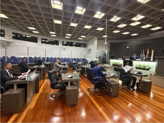 Araranguá terá programa de esporte e inclusão social Vereadores participam da 28ª sessão ordinária da Câmara de Araranguá, que aprovou projetos nas áreas de saúde, esporte, inclusão social e proteção animal.
