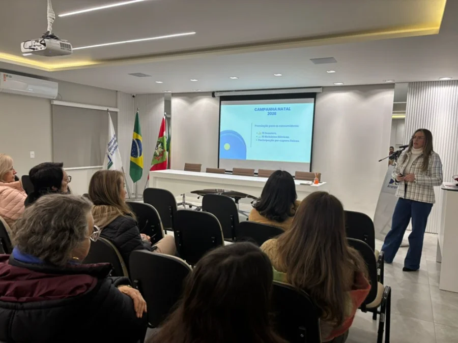 Assembleia da CDL Araranguá aprova premiação da Campanha Natal Premiado 2026 com scooters e bicicletas elétricas