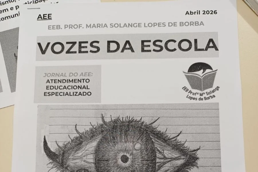Escola de São João do Sul cria jornal inclusivo Jornal inclusivo Vozes da Escola criado por alunos do AEE da EEB Maria Solange Lopes de Borba em São João do Sul