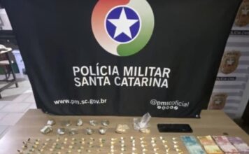 Casal é preso com drogas em Passo de Torres