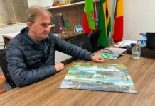 Revitalização do Centro de Turvo supera R$ 10 milhões Prefeito de Turvo analisa projeto de revitalização do Centro, que prevê obras na Praça Frei Paulo, Rua Coberta e vias centrais.