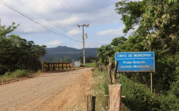 SC-108 entre Praia Grande e Jacinto terá obra concluída Trecho não pavimentado da SC-108 entre Praia Grande e Jacinto Machado, no Extremo Sul de Santa Catarina