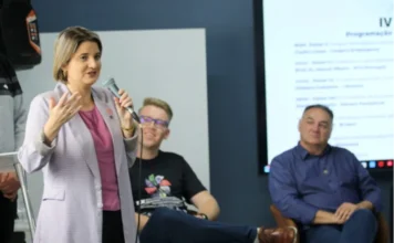 Unesc debate materiais sustentáveis em simpósio Palestrante da Unesc fala em evento sobre materiais sustentáveis, inovação e sustentabilidade industrial em Criciúma