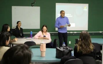 Unesc discute sustentabilidade em fórum de gestão ambiental Fórum Interno de Gestão e Educação Ambiental da Unesc reúne comunidade acadêmica para debater sustentabilidade em Criciúma