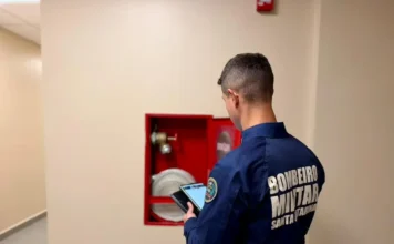 Bombeiros realizam treinamento com síndicos em Criciúma